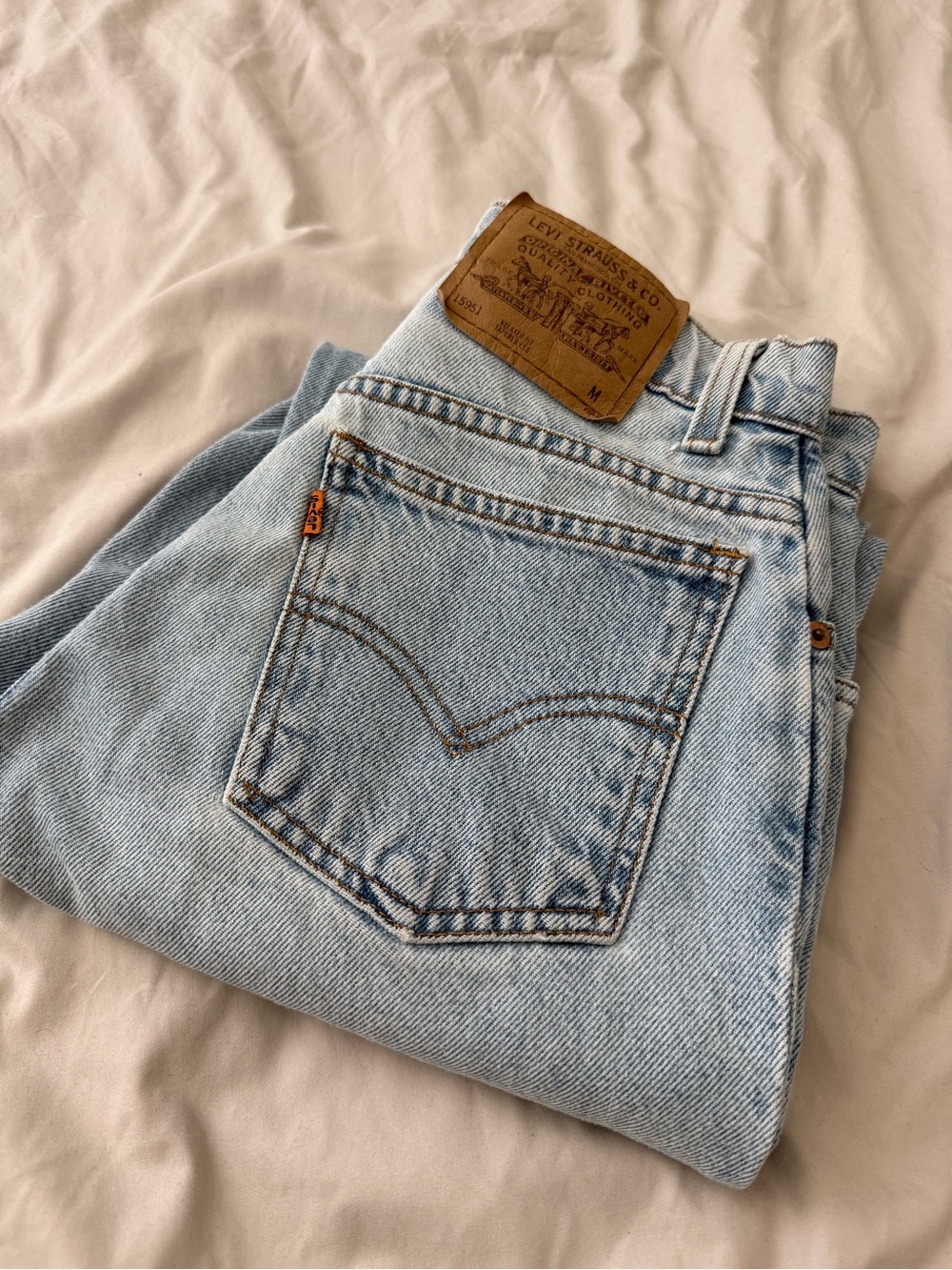 Vintage Levi’s 951 Orange Tab Relaxed Fit Jeans Light Wash High rise 90s